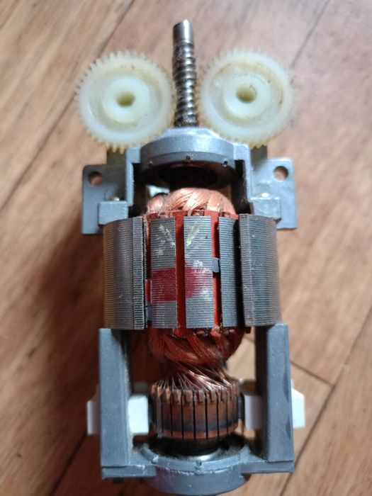 Двигатель для миксера