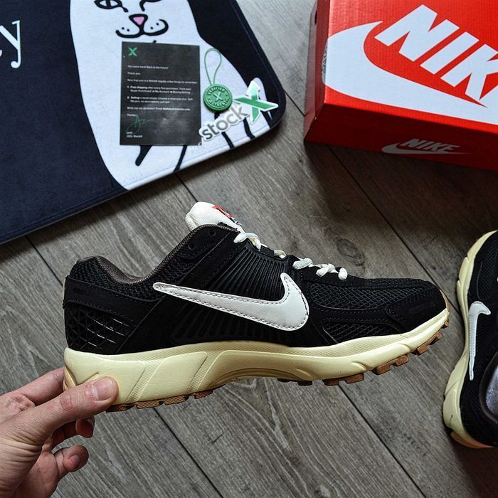 Мужские кроссовки NIKE ZOOM VOMERO 5 OFF-WHITE 'BLACK' 41-45
