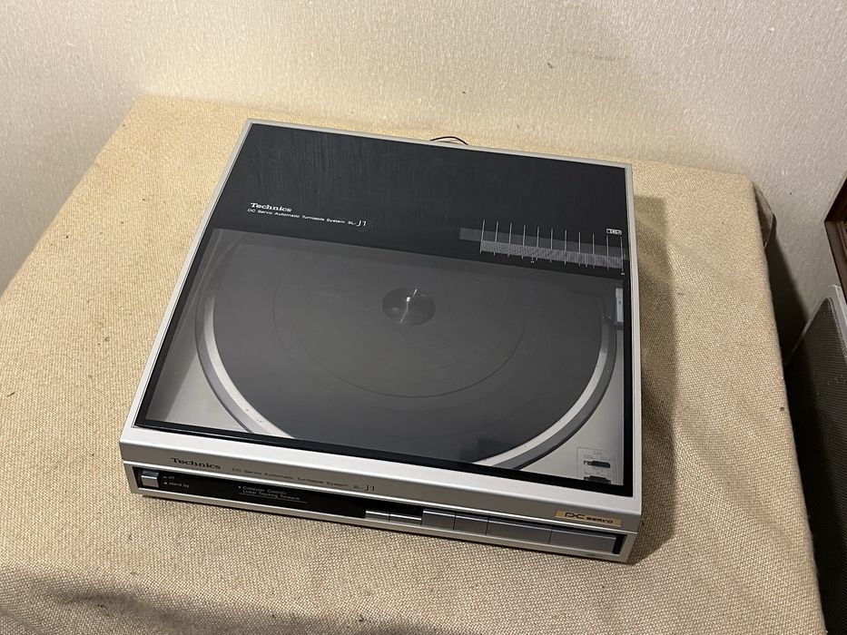 Автоматический HI-FI проигрыватель винила TECHNICS SL-J1 (ПОИСК ПЕСЕН)