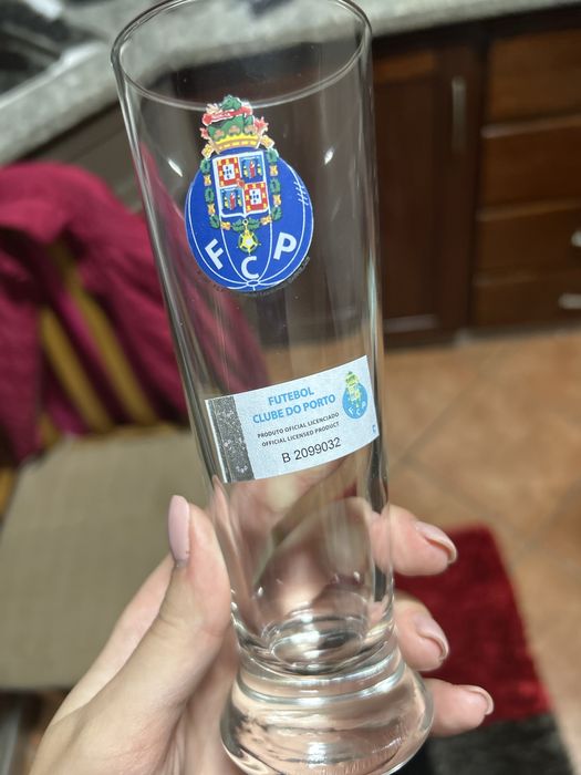 Copos e canecas de clubes