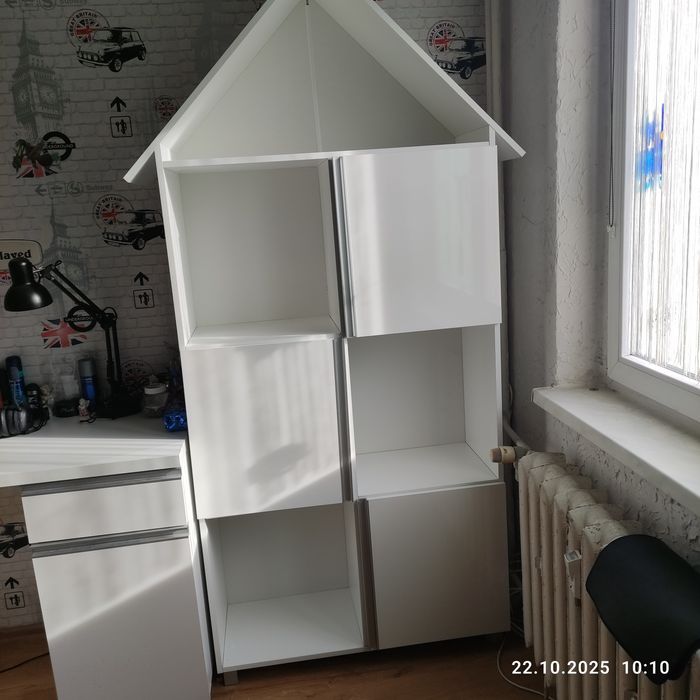 Regał -Meble młodzieżowe