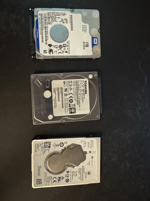 Продам HDD на 1 тб з ідеальними смартами!