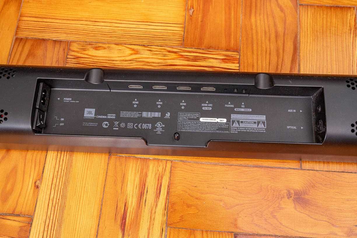 Coluna e Barra e subwoofer JBL SB400