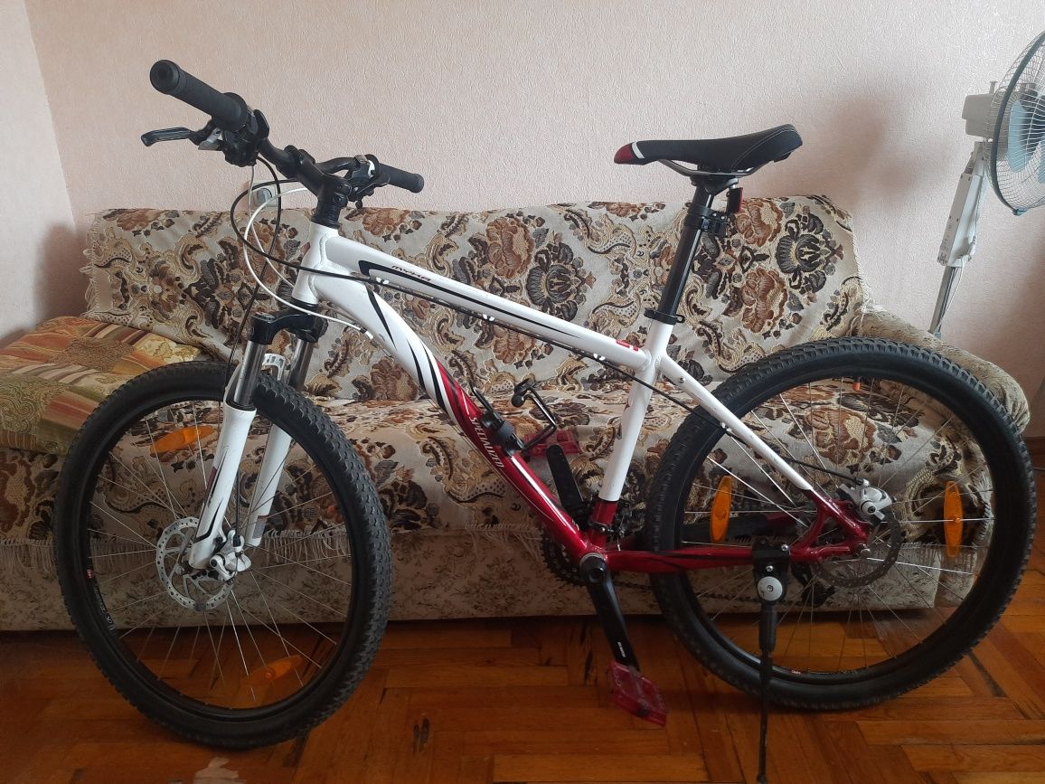 Велосипед Specialized Myka 26"