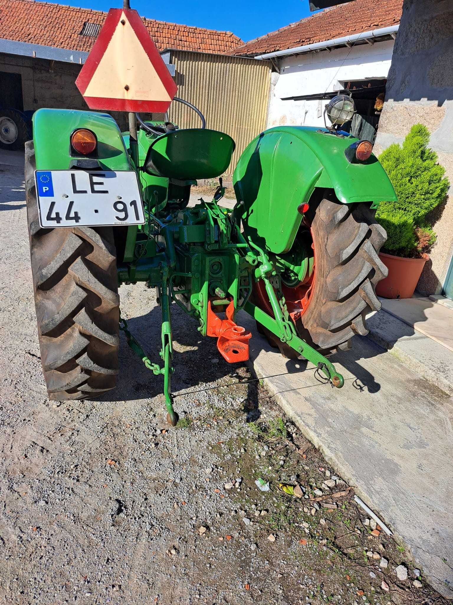 Trator Deutz D 40L excelente estado