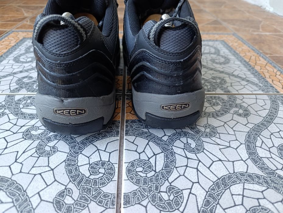 Keen 43р. Чоловічі трекінгові кросівки gore tex.