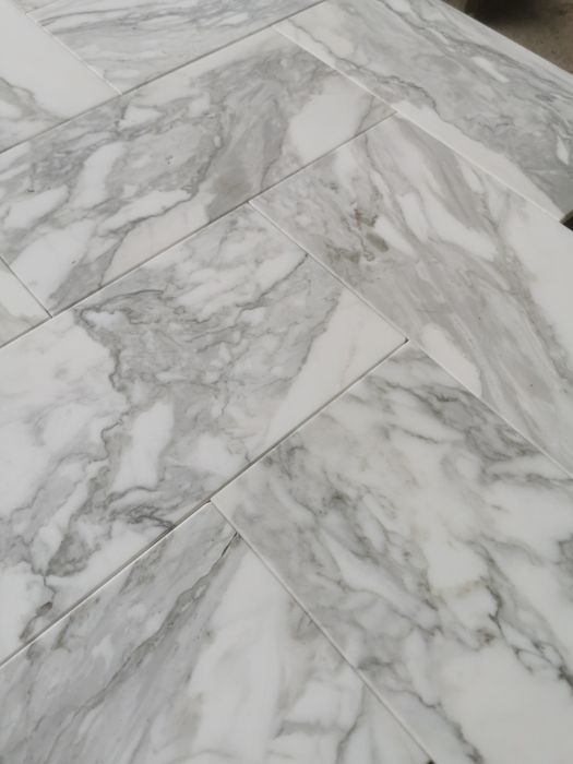 Marmur 15.2x31x1  Płytki marmurowe Calacatta