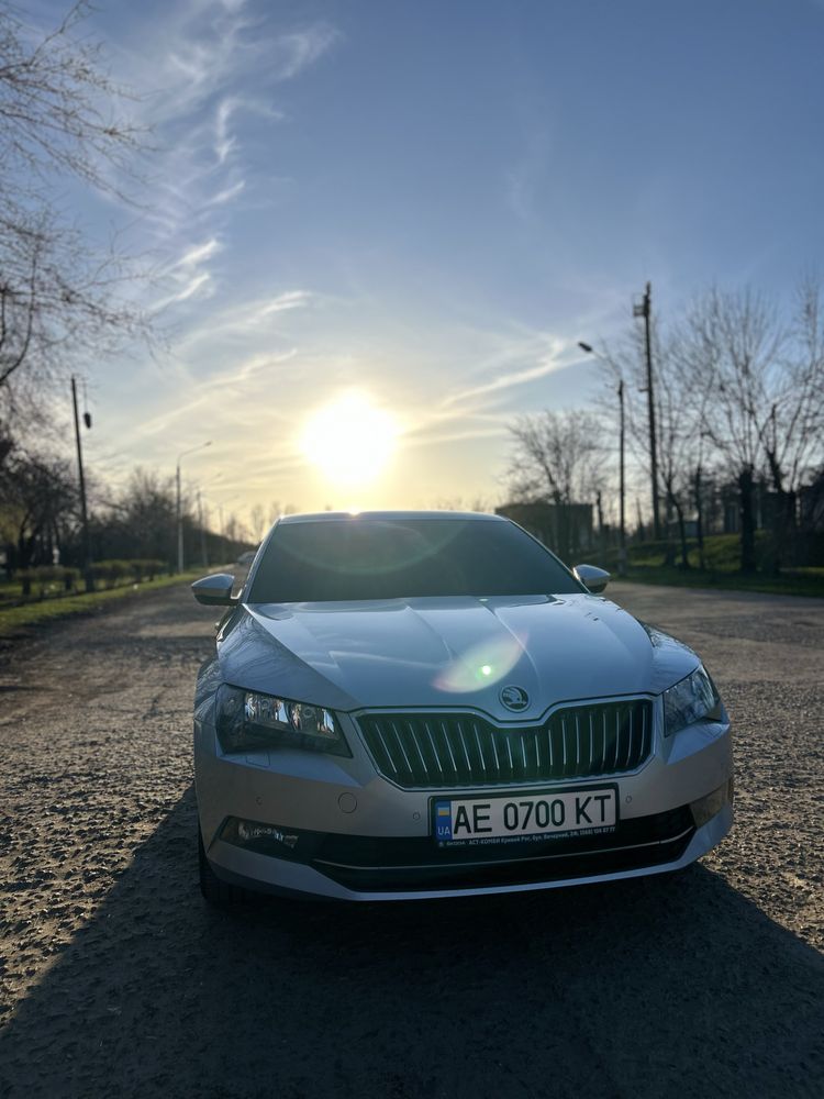 Продаю Skoda Superb