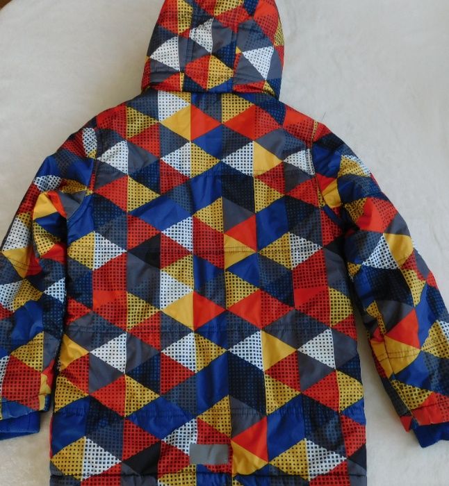 Демисезонная куртка для мальчика Topolino, размер 122, с нюансами.