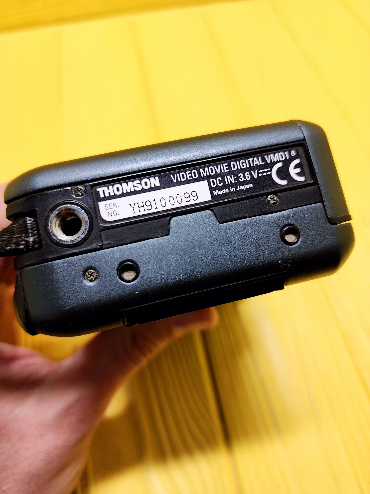 Ретро Видеокамера Japan mini DV фирма Thomson VMD 1 Slim