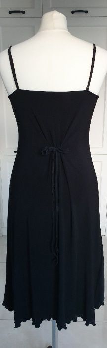 Sukienka mała czarna z falbanką rozm. 38 M