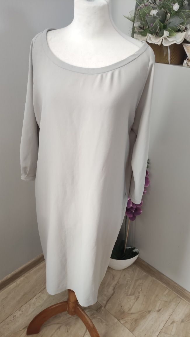 Elegancka wizytowa sukienka luźna gładka L XL