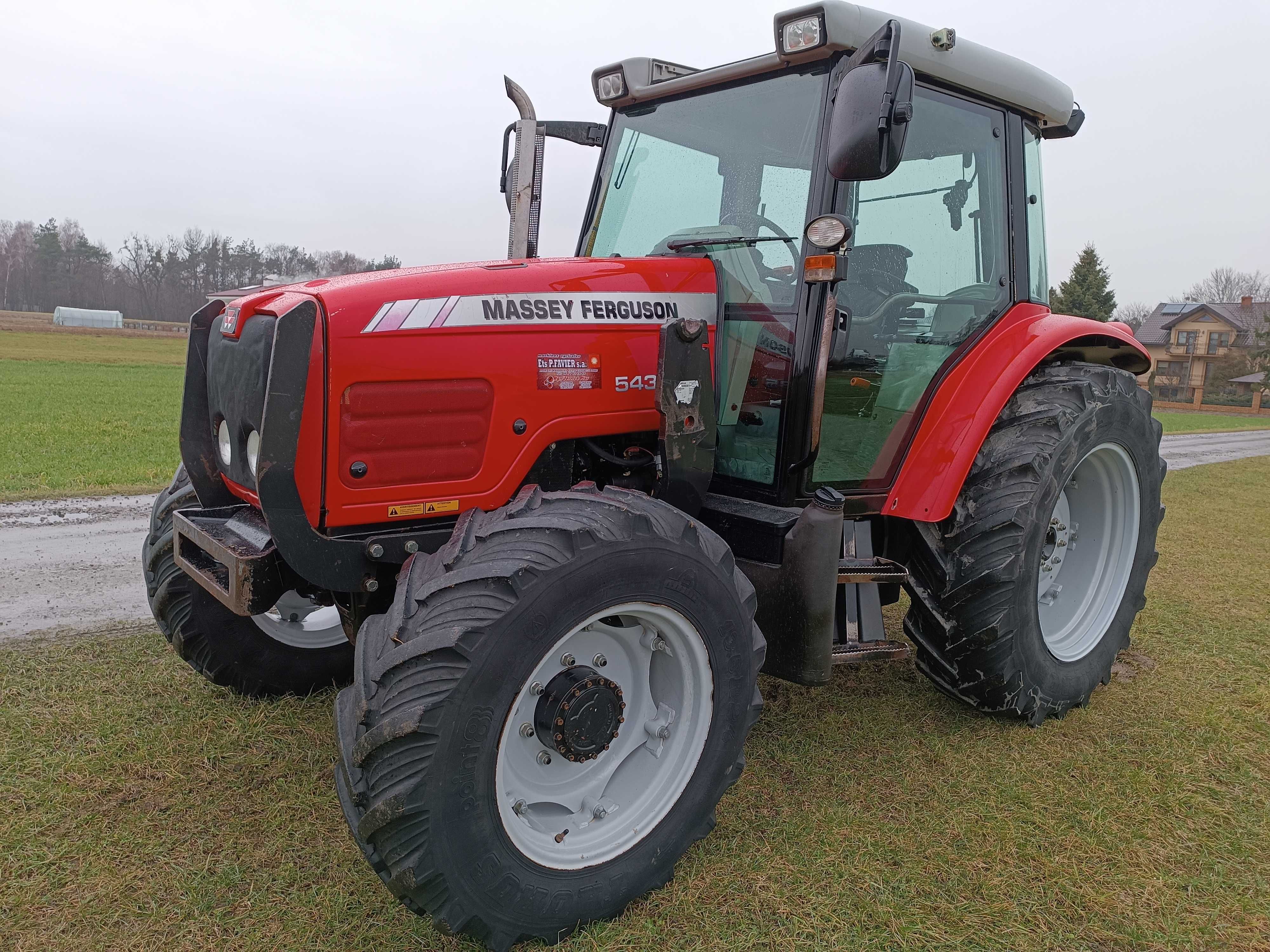 Ciągnik Massey Ferguson 5435