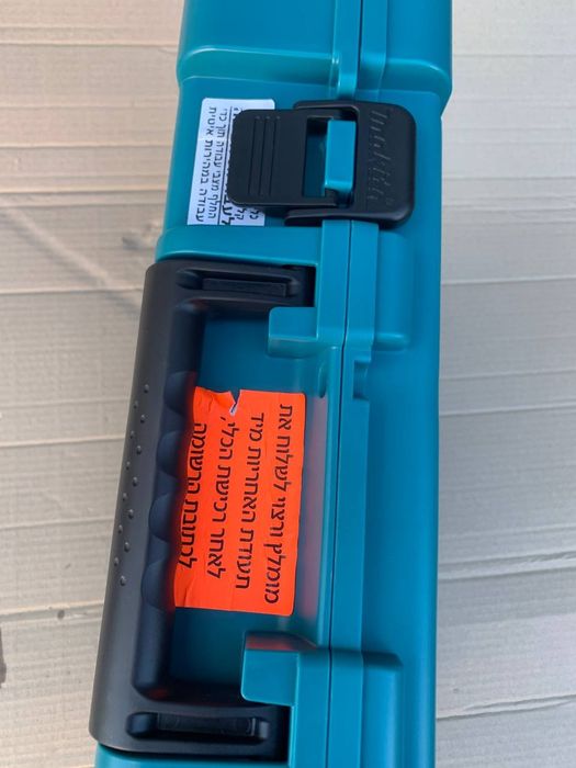 Перфоратор дрель -шуруповерт makita  виробник Японія макіта