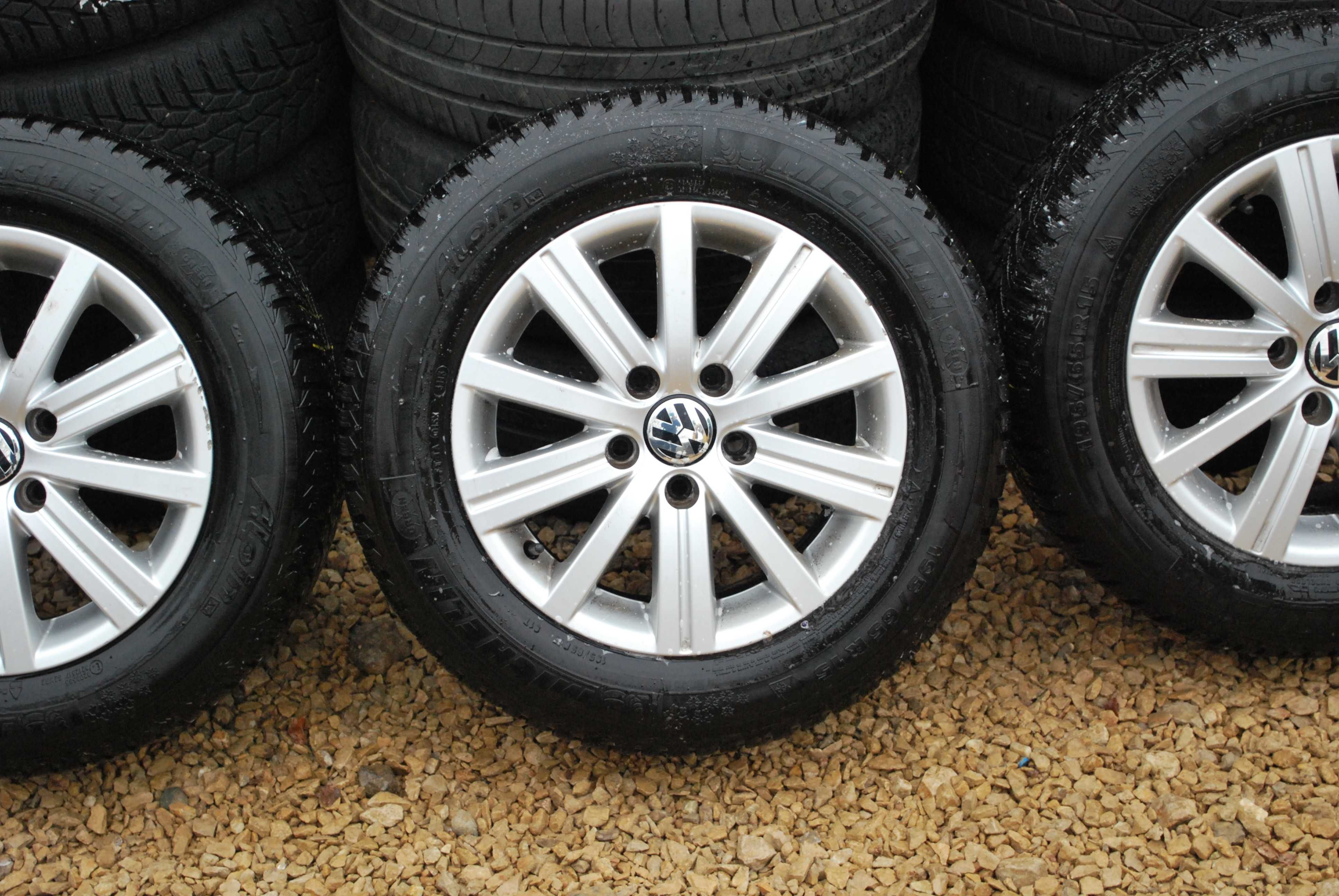 Koła 195/65 R15 5x112 ALufelgi + opony zimowe VW Golf Bora Golf Plus