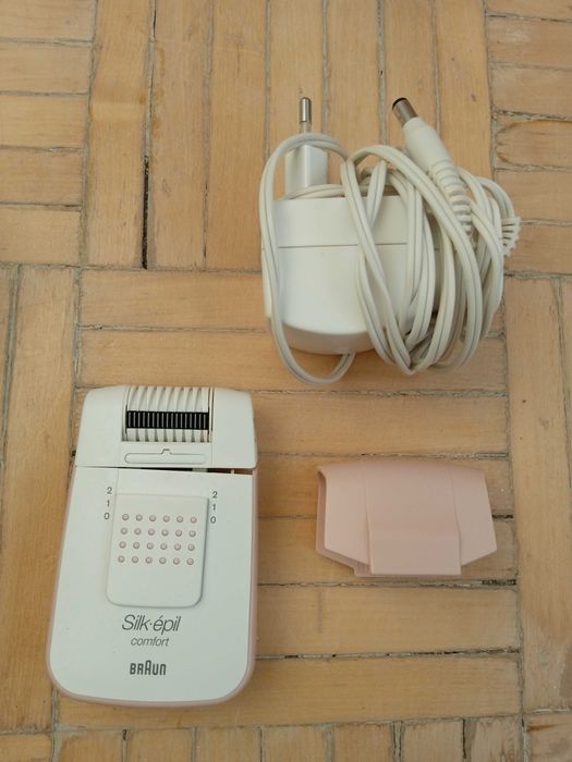 damski depilator z końcowkami oraz pudelkiem Braun