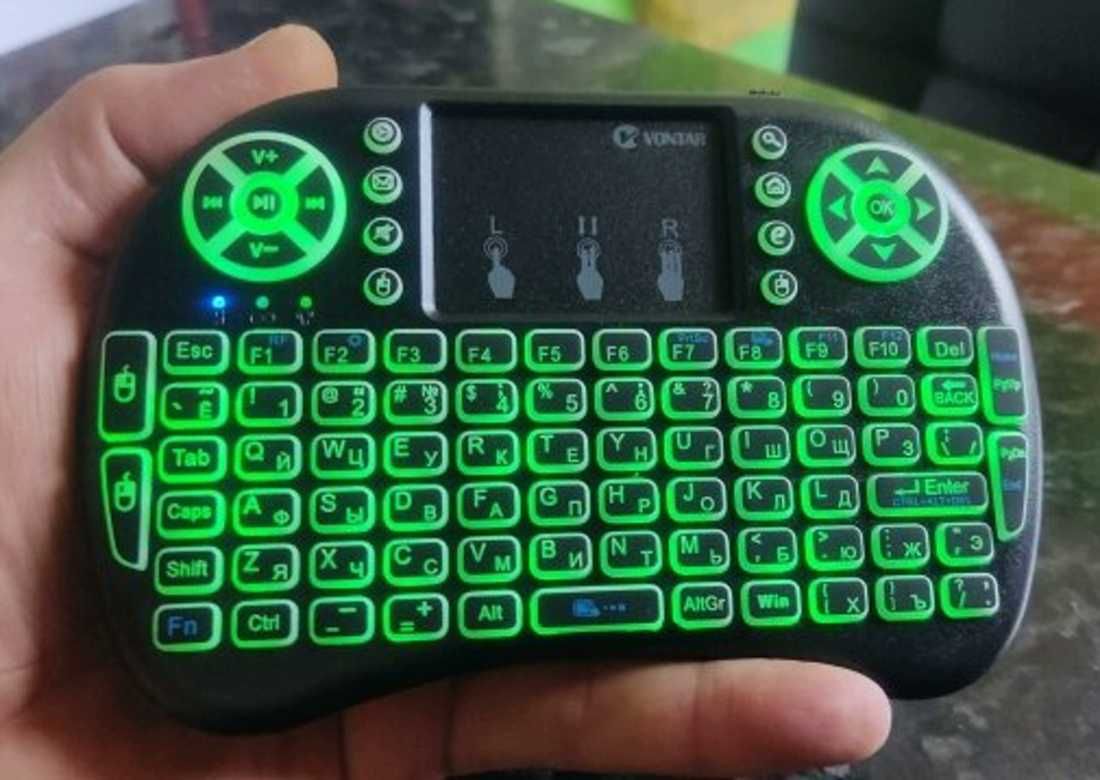 Беспроводная клавиатура i8 с подсветкой Air Mouse