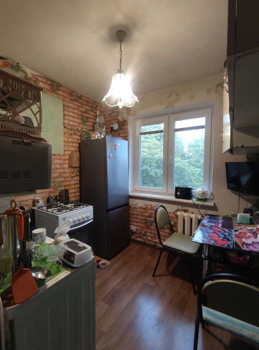 RV S4 Продам 2 комнатную квартиру ХТЗ пр-т Индустриальный