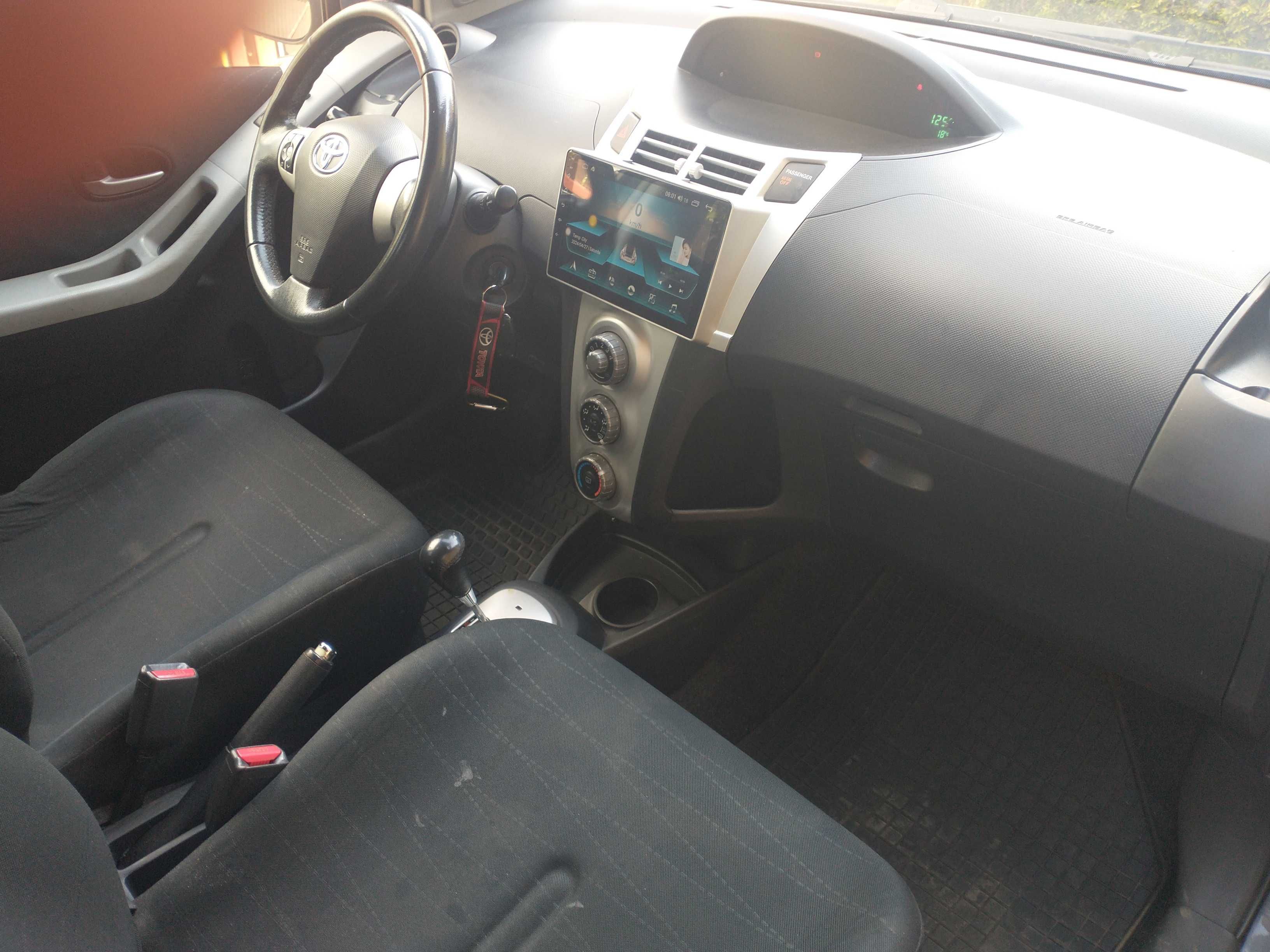 TOYOTA YARIS 1,4 2009r 5-Drzwi AUTOMAT mały przebieg Tablet, Kamera