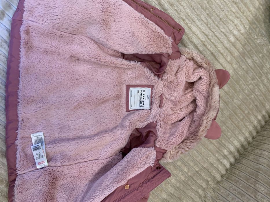 Куртка тепла на дівчинку