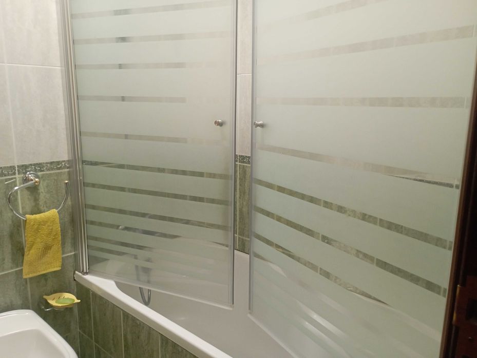 2 Portas / Resguardo para banheira em vidro temperado