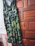 Vestido novo nunca  usado. Modelo muito atual, muito  confortável.