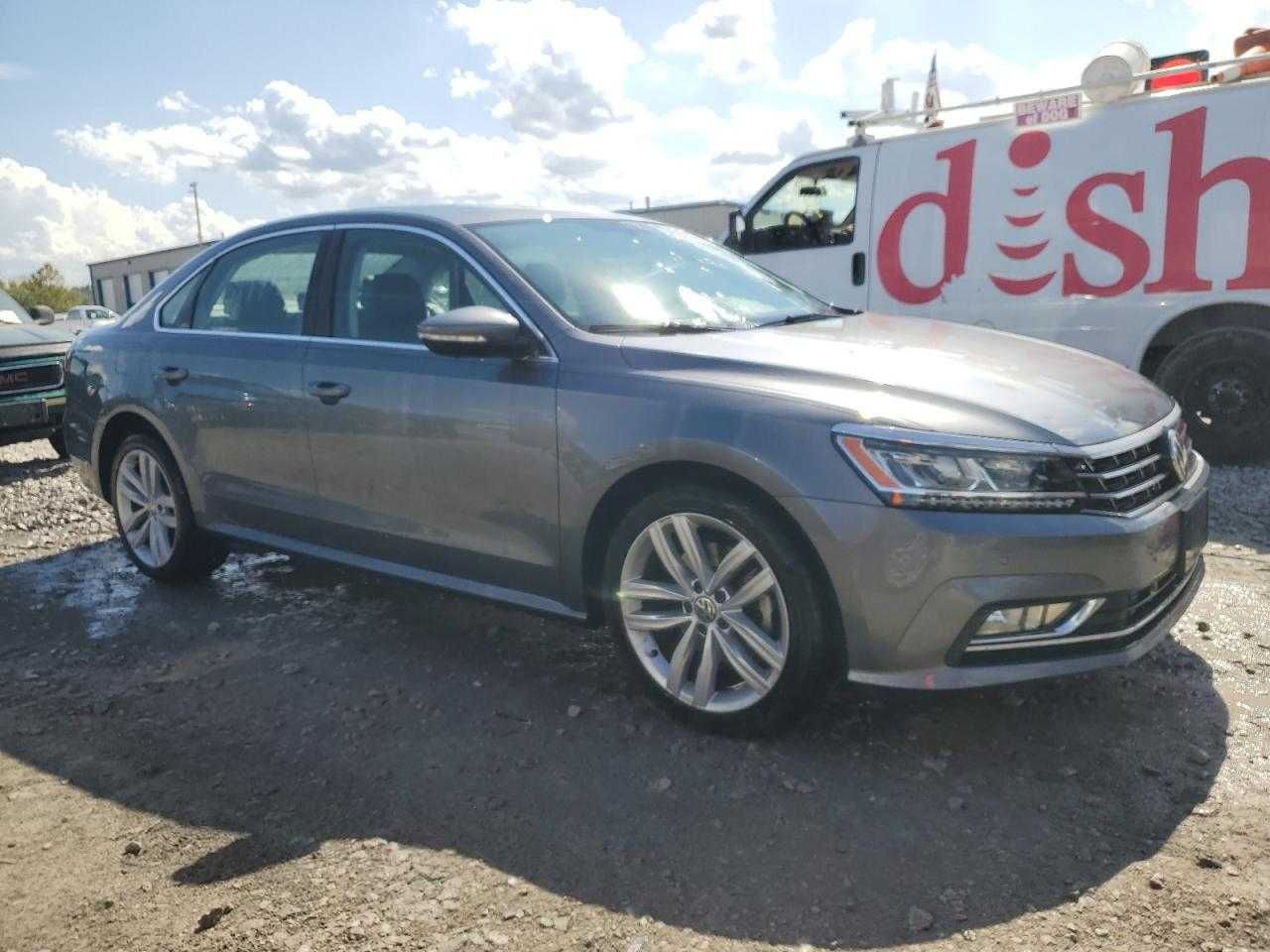 Volkswagen Passat SE 2018