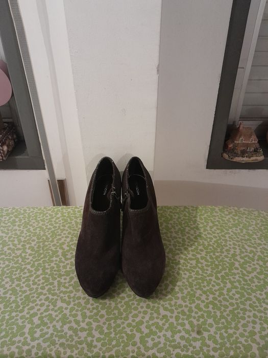 Vendo Sapatos de Senhora MONSOON muito bonitos como novos