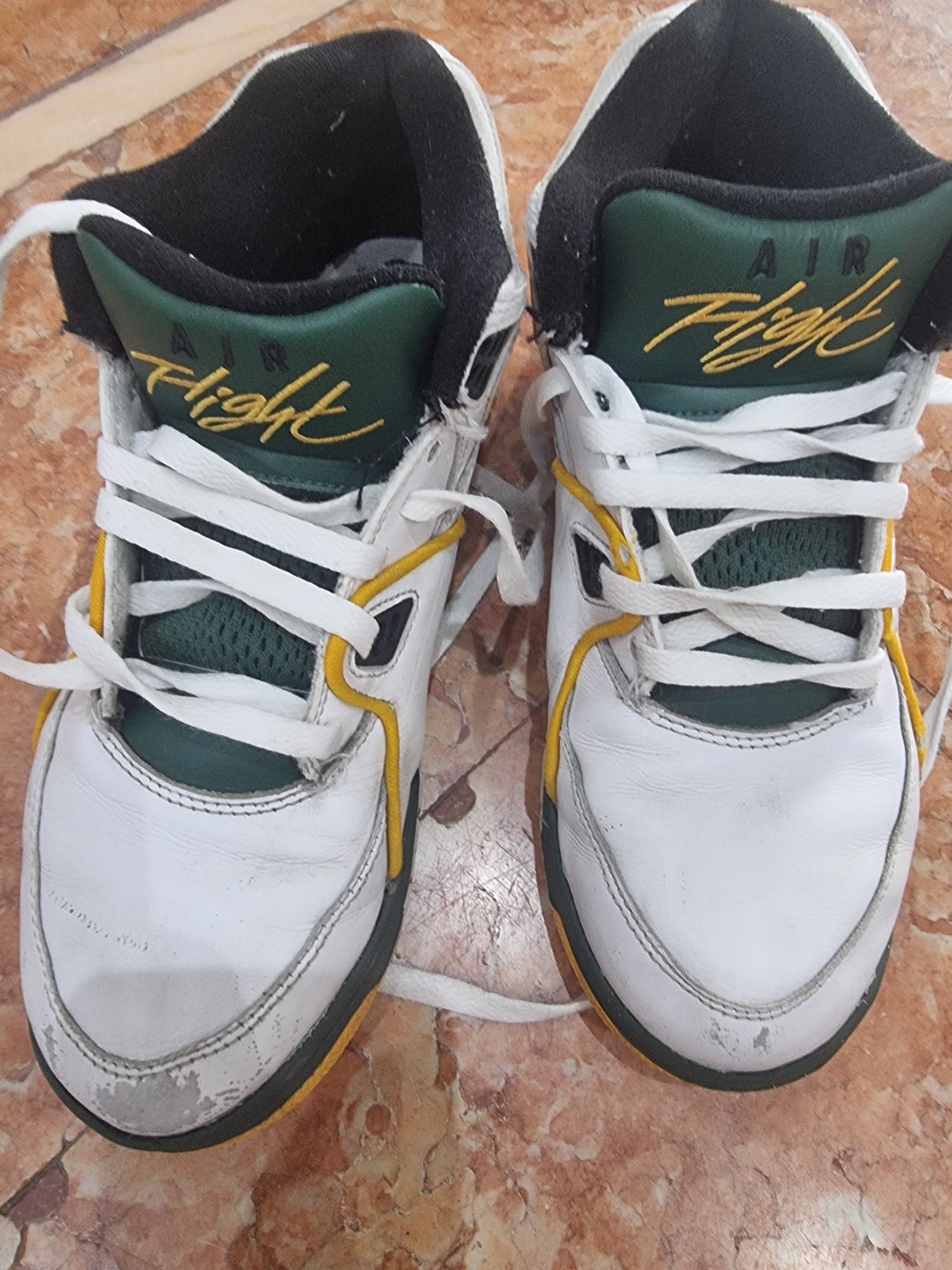 Tenis modelo air flight