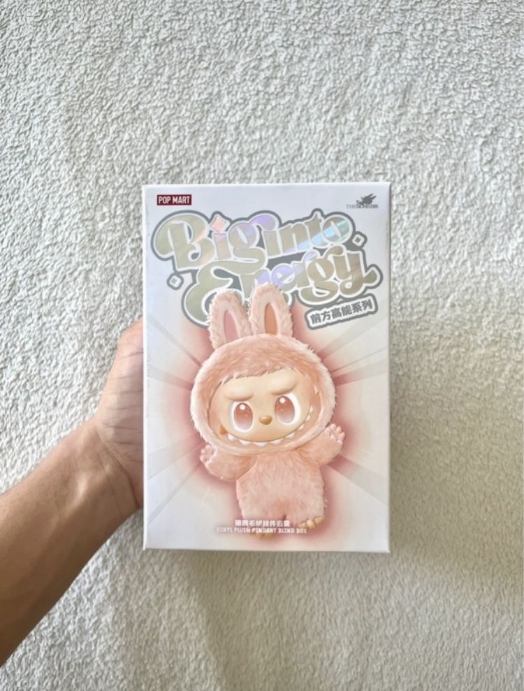 Labubu bug into energy single pop mart