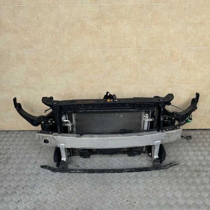 Hyundai Ioniq 4 Передня панель,телевізор