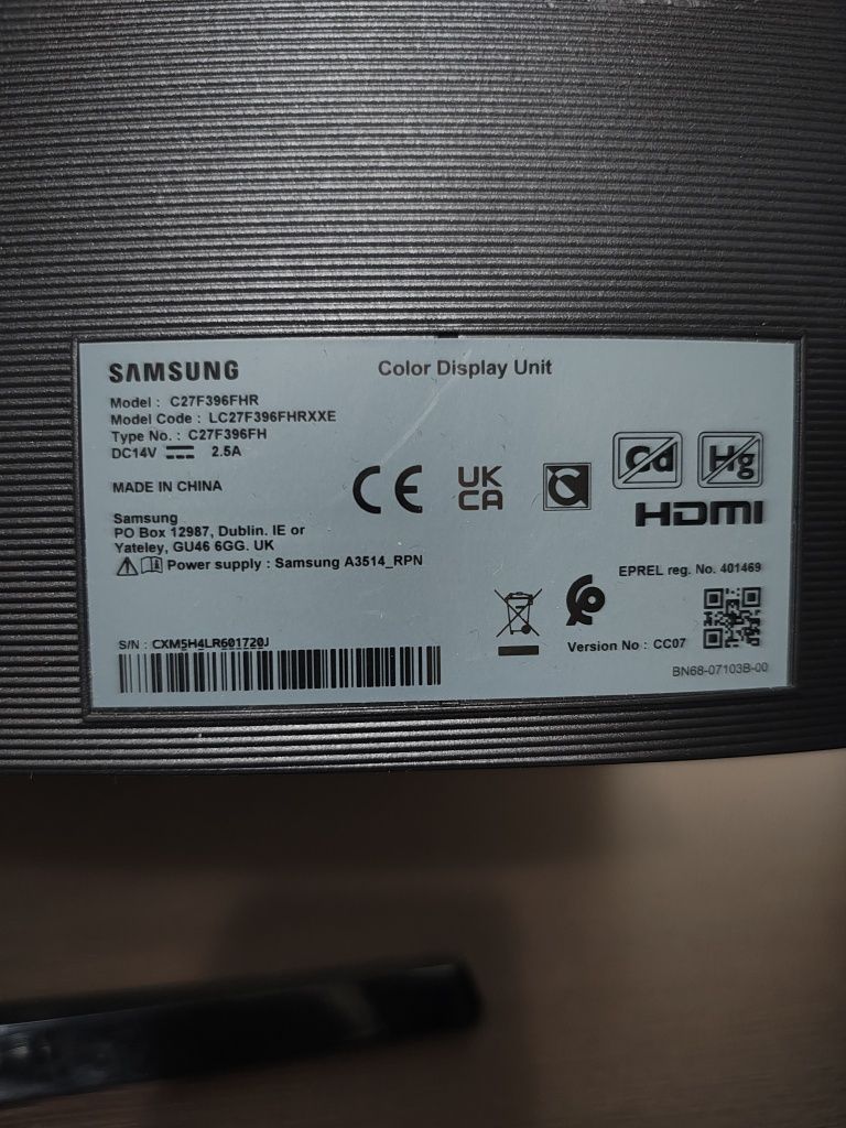 Monitor LED Samsung 27 c27f396fh