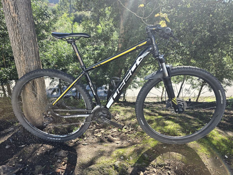 Btt 29 m travoes hidraulicos