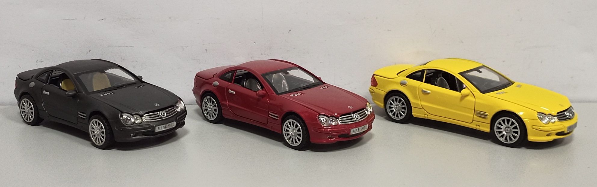 Машинка Mercedes Benz SL500 модель 1:32 "Автосвіт". Металл, звук, свет