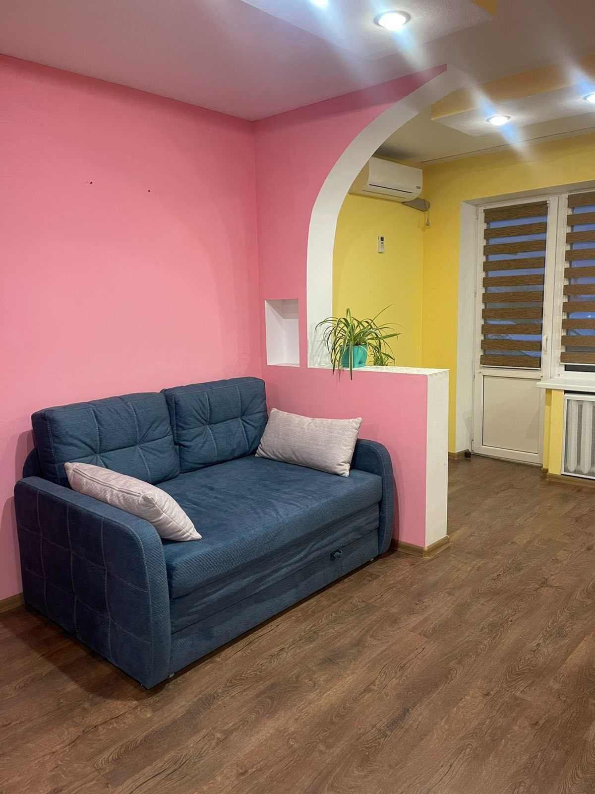 Продам 1кімнатну квартиру в центрі
