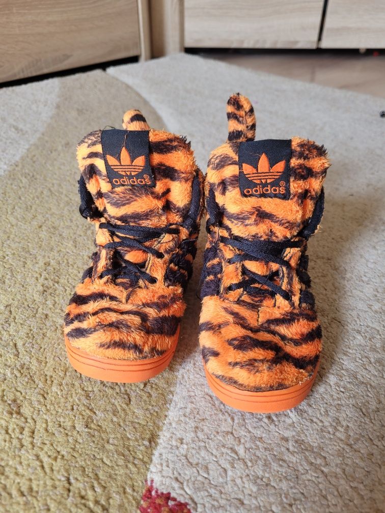 Кроссівки adidas Jeremy Scott 25 р. тигри
