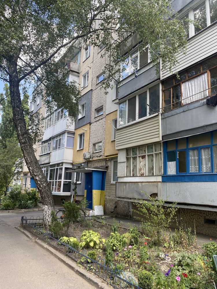 Продам 2 ком квартиру на Пацаева