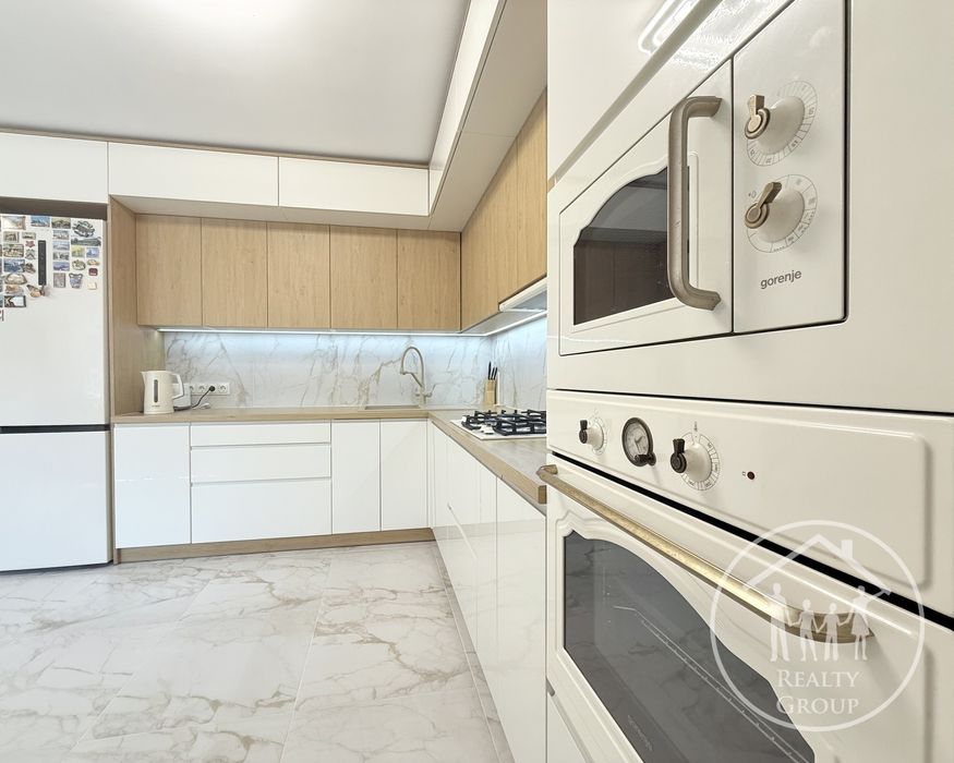 Продам будинок в ближньому центрі!Високий замок!Знесіння!