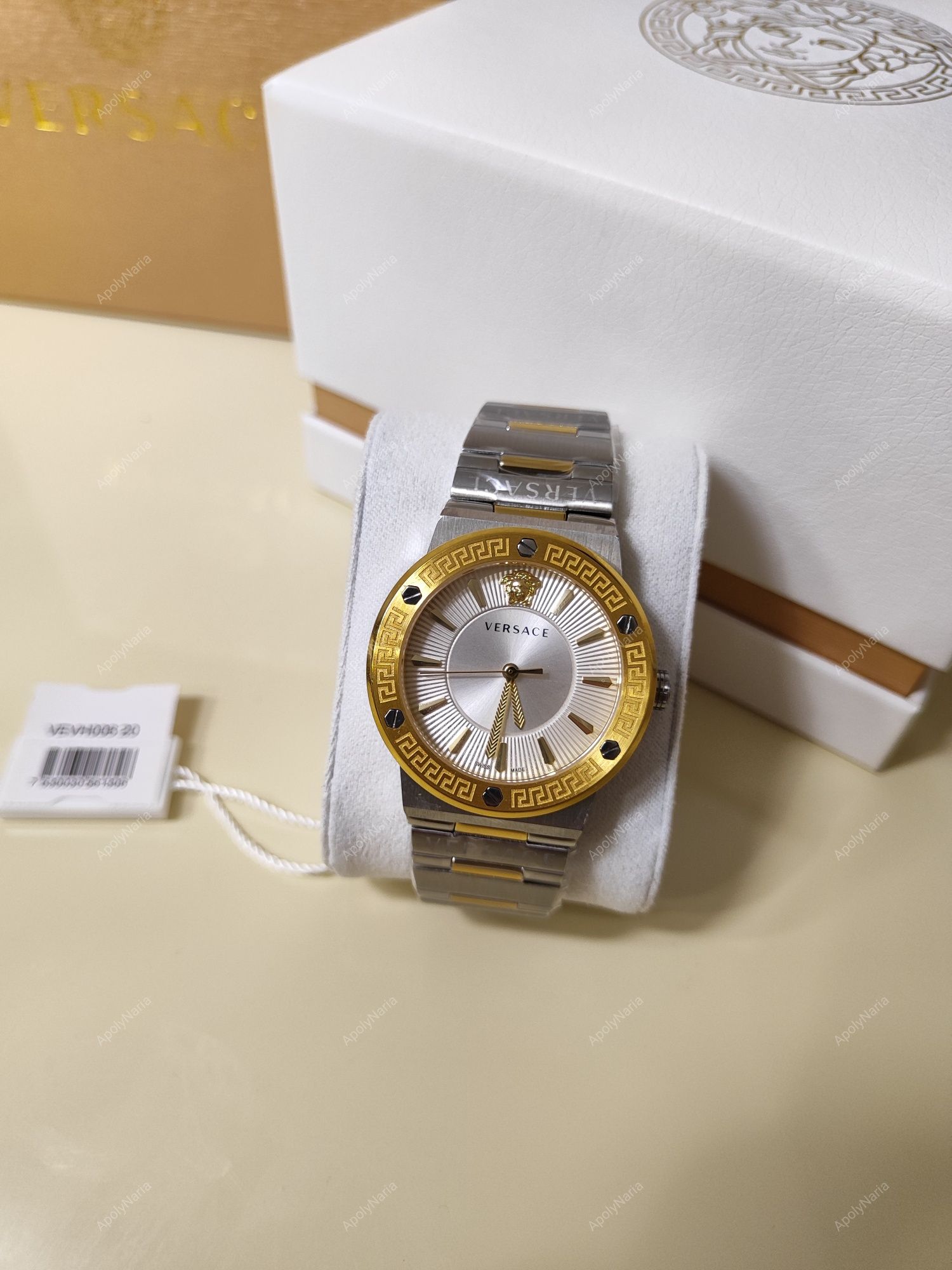 Годинник Versace VEVH00620 Часы Версаче