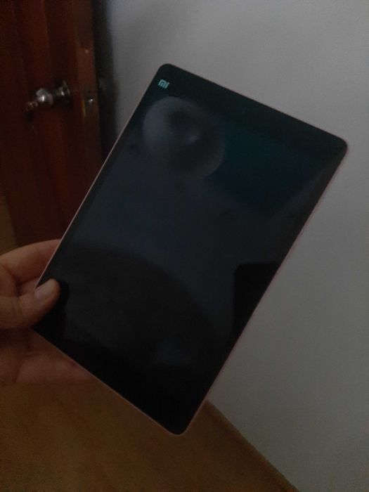 Xiaomi Mi Pad  1 на запчастини, не заряжажться, зовні ідеальний стан