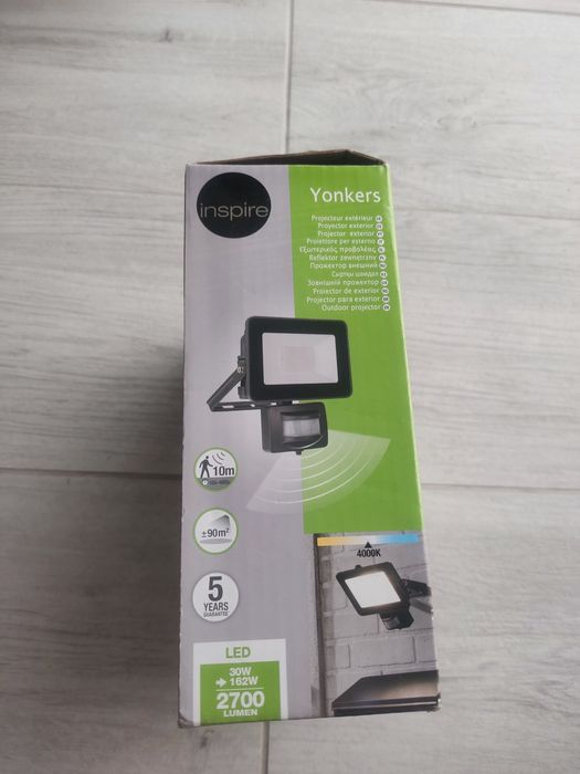 Naświetlacz zewnętrzny Yonkers z czujnikiem 2700 lm IP44 Inspire