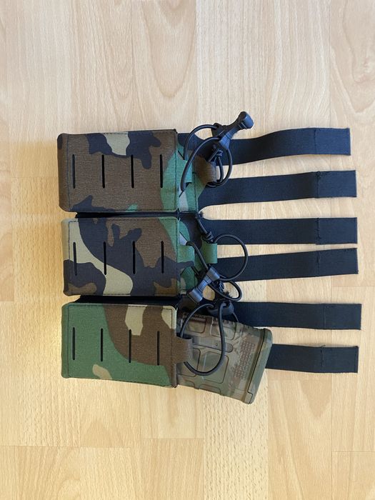 Підсумки під магазин АК/AR в камуфляжі Woodland від malva_ammunition