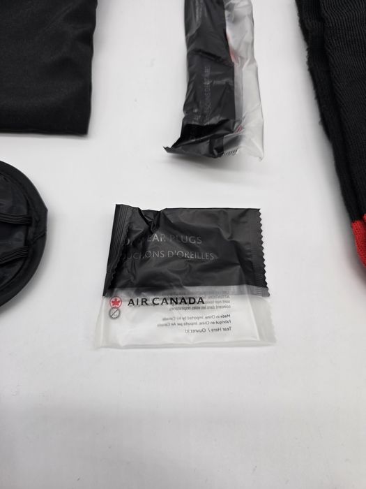 Kit de viagem da Air Canadá novo