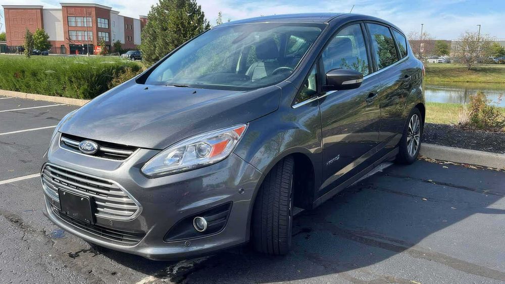 Ford C-Max Hybrid Titanium      2017