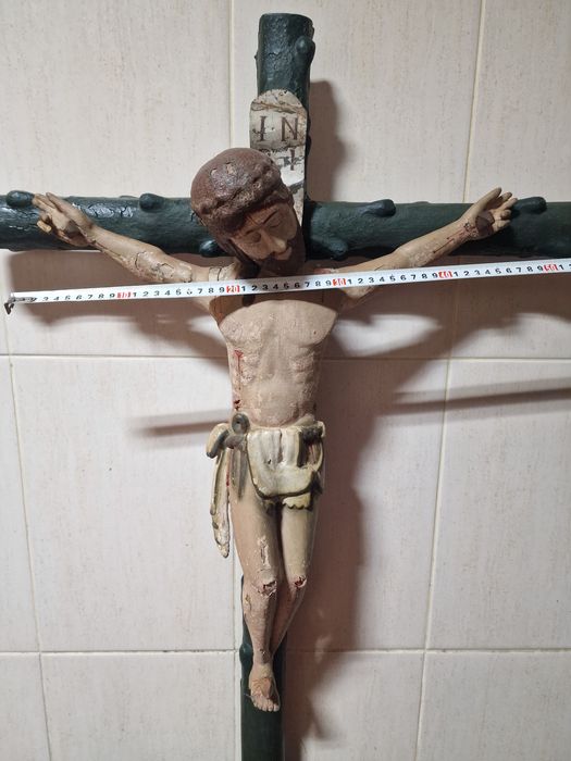 Cristo antigo em madeira