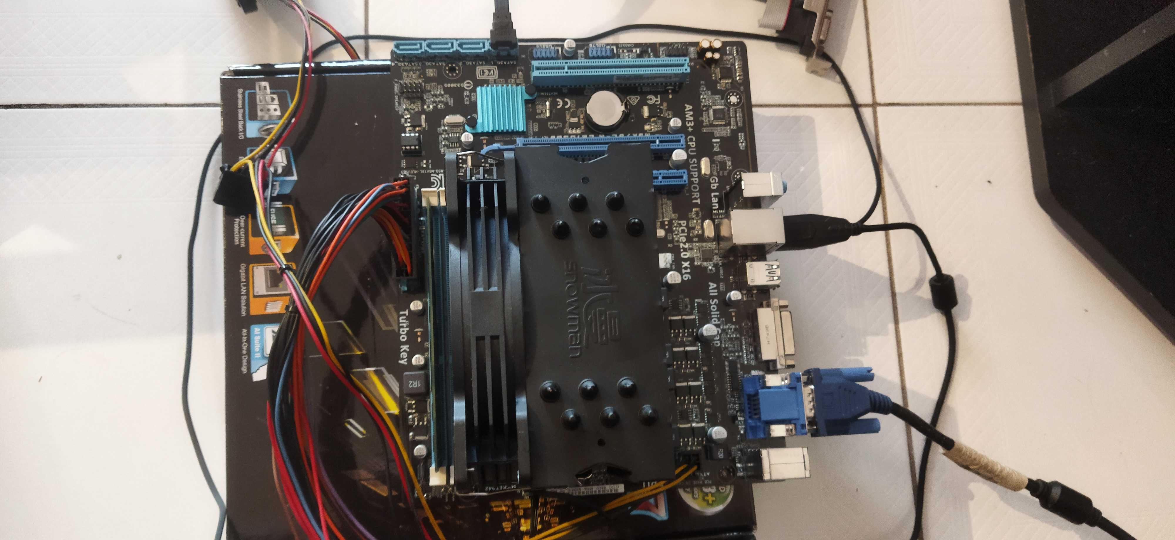 AM3+ ASUS M5A78L-M LE/USB3 Combo