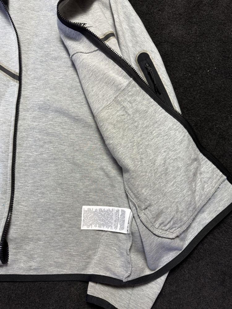Nike Tech Fleece олімпійка розмір С-М