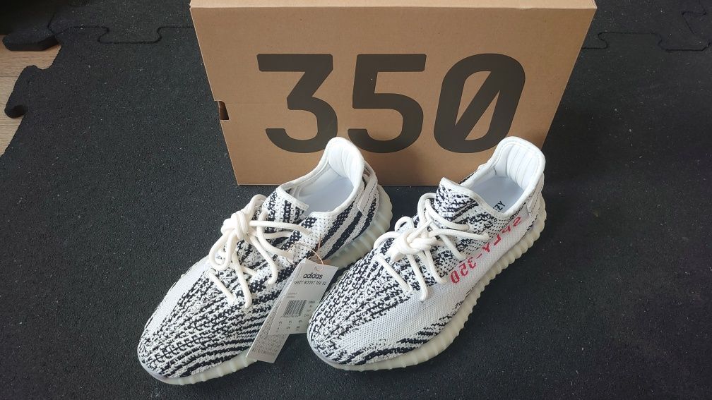 adidas Yeezy Boost 350 V2 Zebra