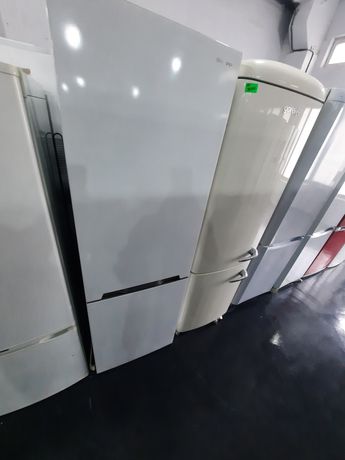 Б/у холодильник из Германии Scharp Высокий NoFrost Класс А+++