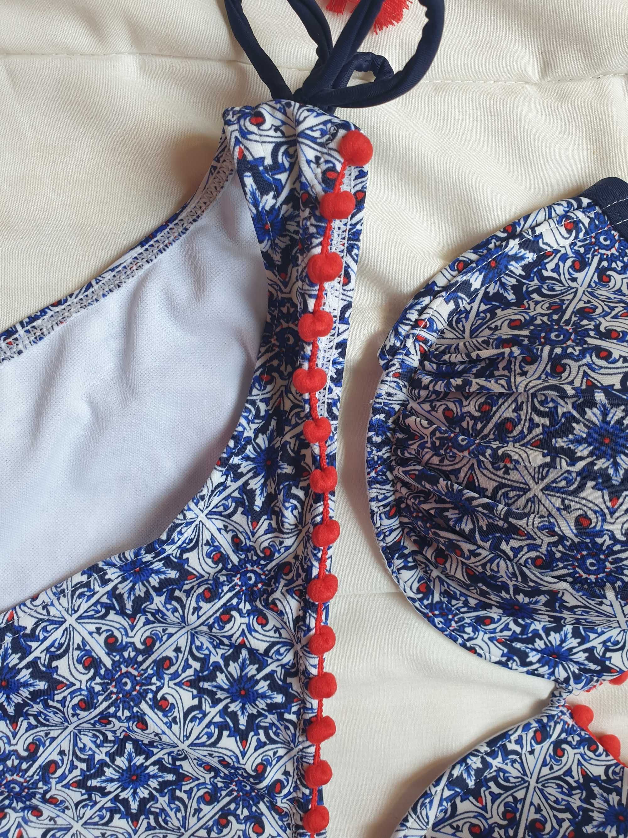 Granatowo-biało-czerwone bikini z chwostami r. 36D